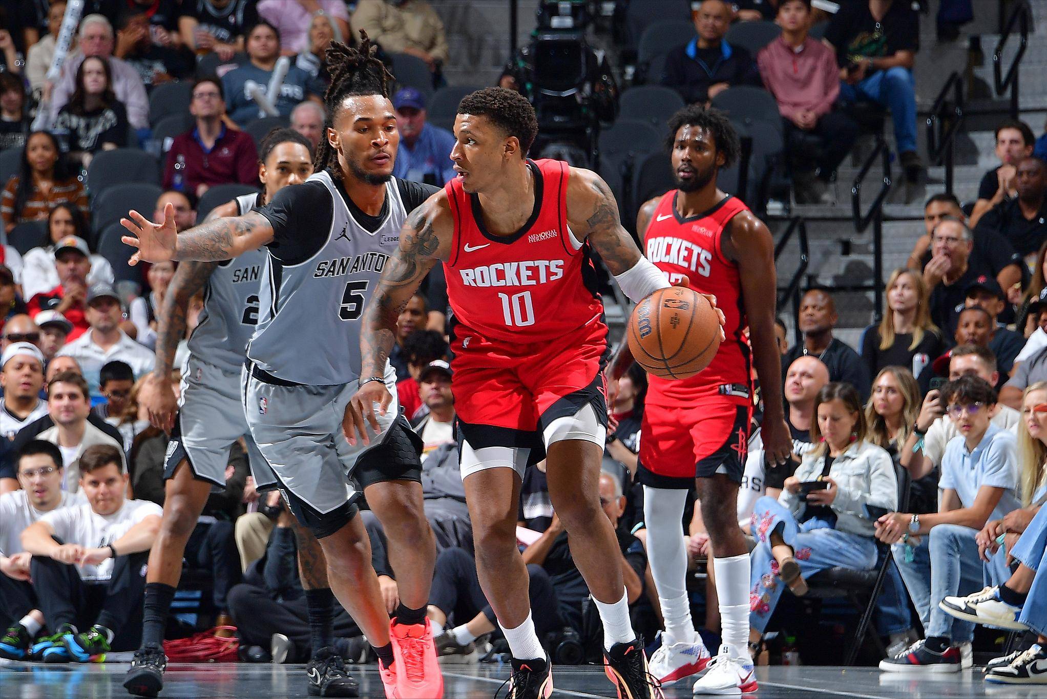 制与广告限 制与广告限